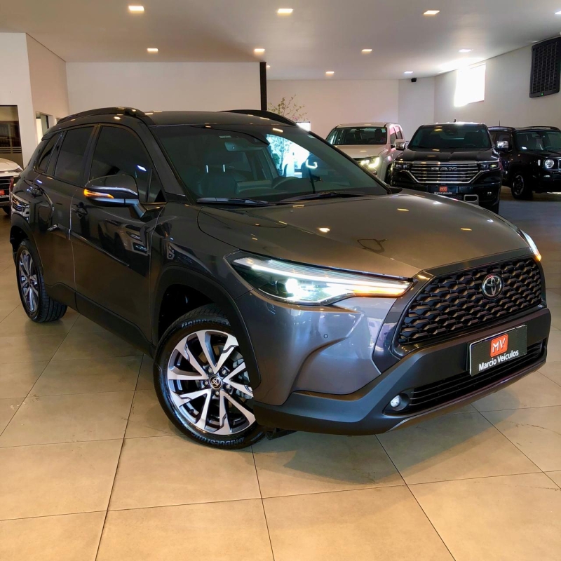 Produto corolla-cross-xre-automatico-2024-cinza